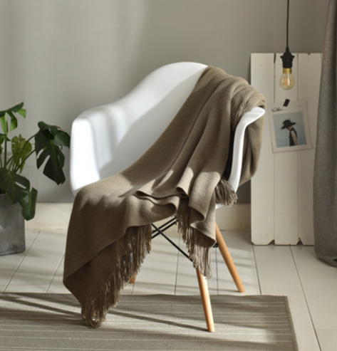 Throw Blanket - Reading Chair Fringe — product view 6
